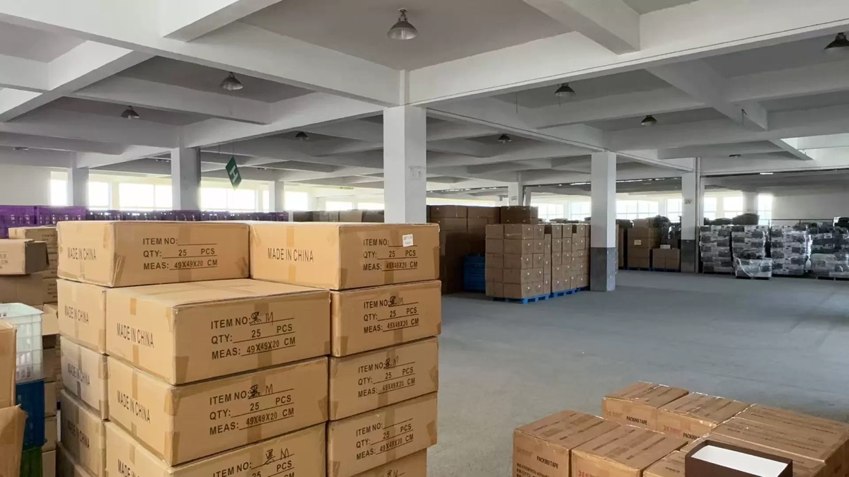 Carton packing for wholesale drinkware order